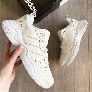 Sabah Birşeyin sahibi Sor adidas strutter beige ortadan kaldırmak kazanmak  dokuma tezgahı